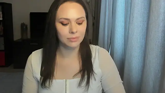 MollyCheiz online show from March 23, 2026, 2:54 pm