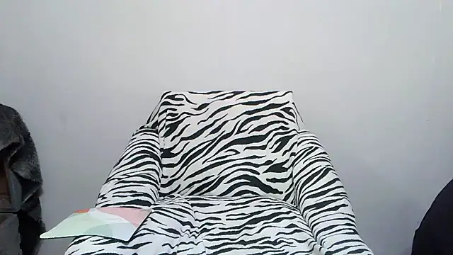 kisandgioni online show from March 7, 2025, 4:00 pm