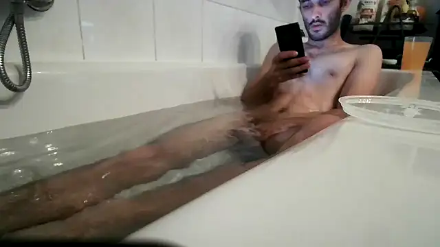 kisandgioni online show from September 14, 2025, 1:32 pm