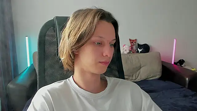 Ostin meow online show from April 9, 2026, 10:42 am