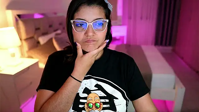 Snapshot of Camilaa_bueno chatting on March 16, 2025, 3:04 am Camilaa bueno online show from March 16, 2025, 3:04 am