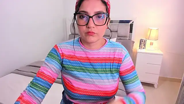 Camilaa bueno online show from March 28, 2026, 11:37 pm