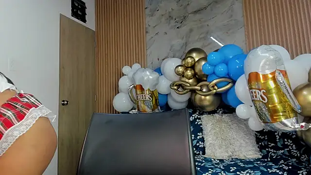 Any topless online show from September 24, 2025, 11:02 am