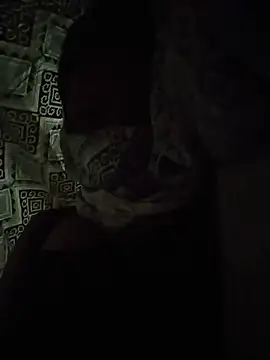 Ayushisharmaa online show from November 26, 2025, 11:39 pm