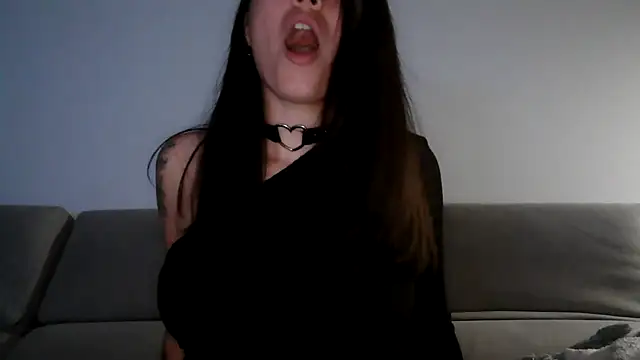 AmaraBella69 online show from December 16, 2024, 10:24 pm