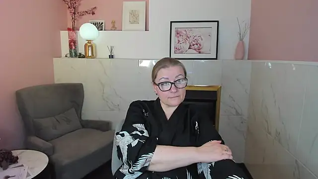 AlexandraKind online show from March 14, 2025, 12:10 am