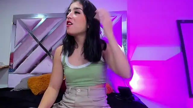 Violeett online show from December 21, 2024, 2:41 am