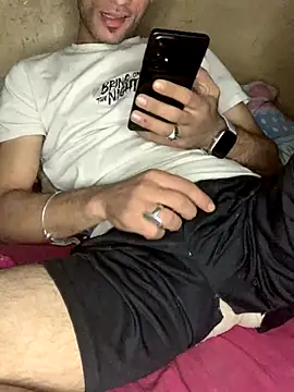 LOOLOOO123123 online show from November 30, 2025, 3:43 am