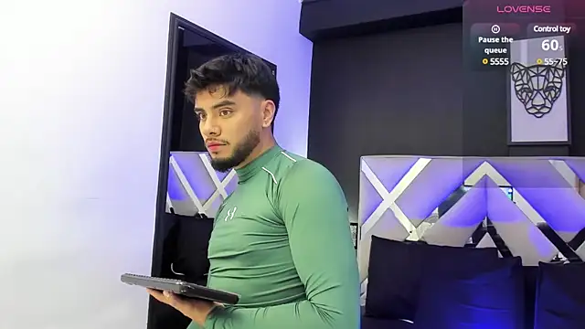 Tommidubois online show from January 9, 2025, 3:04 am