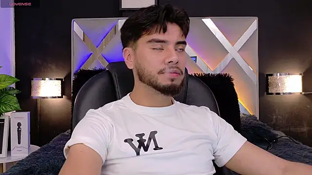 Tommidubois online show from September 13, 2025, 4:23 am