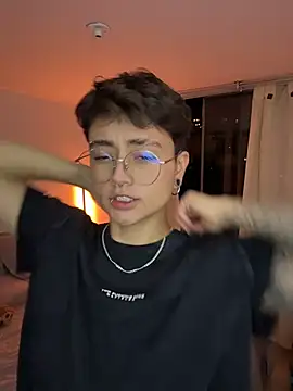 Chriss gomez2 online show from January 11, 2026, 11:32 pm