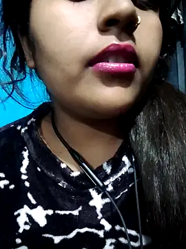 Love-Veronica online show from February 5, 2026, 1:05 pm