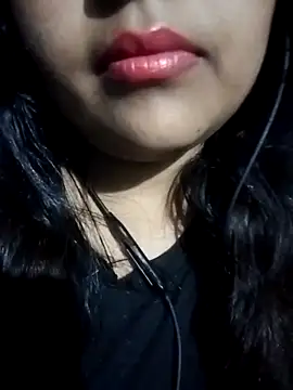 Love-Veronica online show from February 6, 2026, 6:55 pm