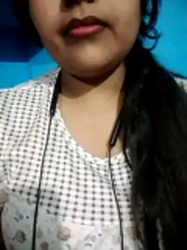 Love-Veronica online show from March 14, 2026, 5:07 pm