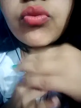 Love-Veronica online show from March 25, 2026, 9:37 am