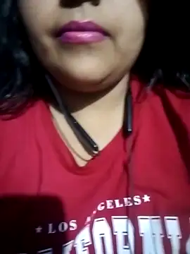 Snapshot of Love-Veronica chatting on April 21, 2026, 6:23 pm Love-Veronica online show from April 21, 2026, 6:23 pm