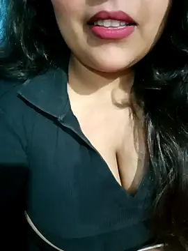 Snapshot of Love-Veronica chatting on July 28, 2026, 9:15 am Love-Veronica online show from July 28, 2026, 9:15 am