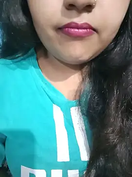 Snapshot of Love-Veronica chatting on August 6, 2026, 11:01 am Love-Veronica online show from August 6, 2026, 11:01 am