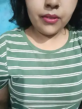 Snapshot of Love-Veronica chatting on August 7, 2026, 5:04 pm Love-Veronica online show from August 7, 2026, 5:04 pm