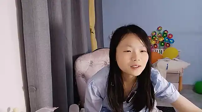 Lena-yyds online show from March 3, 2025, 10:42 pm