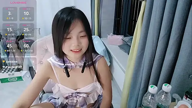 Lena-yyds online show from October 12, 2025, 4:17 pm