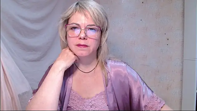 sweetsunset11 online show from March 7, 2026, 3:36 am