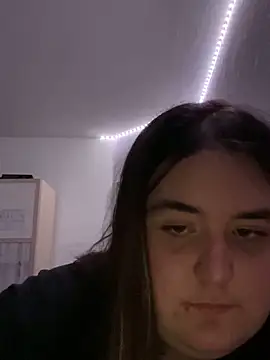 hotiee online show from March 18, 2025, 11:30 am