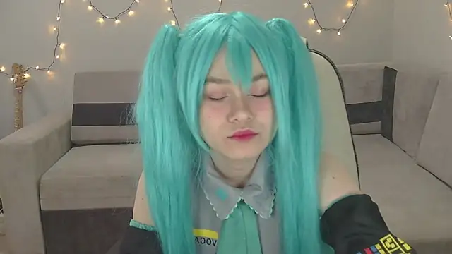 yuno nya online show from December 17, 2024, 11:17 am