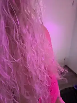 CurvyAnonymousGirl89 online show from October 2, 2025, 2:35 pm