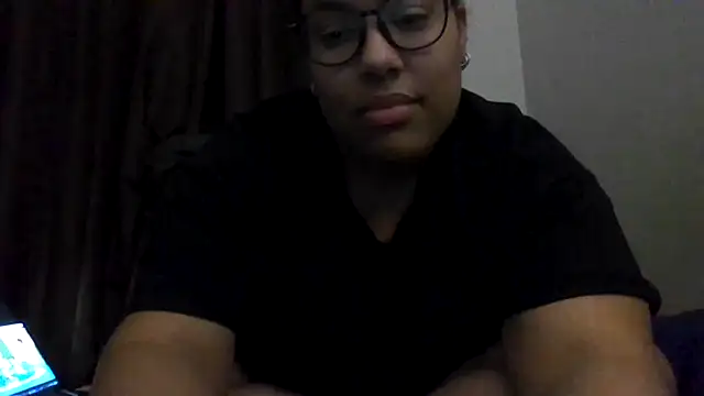 Snapshot of ariadxxx chatting on December 9, 2024, 10:20 pm ariadxxx online show from December 9, 2024, 10:20 pm