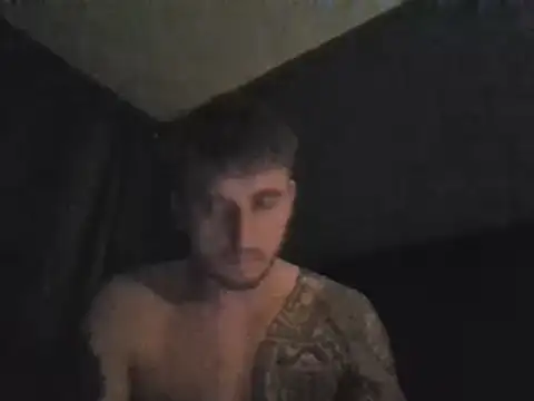 freddie90908 online show from December 16, 2024, 8:58 pm