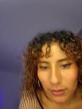 varenkaivanova 22 online show from December 9, 2024, 7:17 am