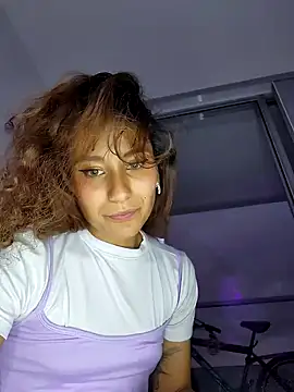 varenkaivanova 22 online show from December 13, 2024, 10:51 am