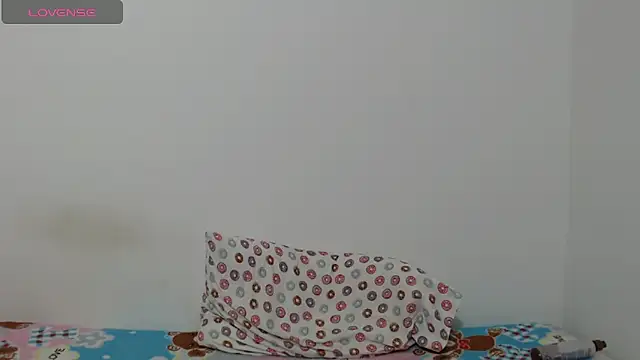 Naugthydolls online show from September 19, 2025, 12:12 am