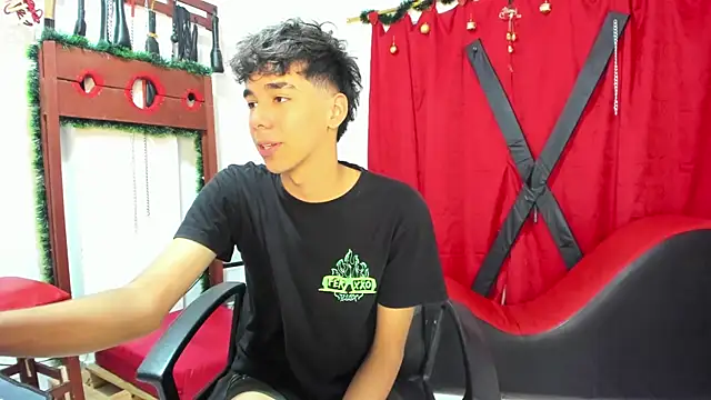 Harry LatinBoy online show from December 15, 2024, 10:58 pm