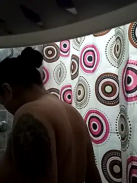 Naomy veracruz  online show from December 4, 2025, 10:02 am