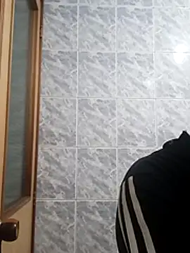 Naomy veracruz  online show from February 9, 2026, 9:13 am