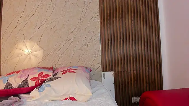 king lovely hornyy online show from November 9, 2025, 10:13 am