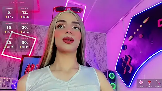 Snapshot of Alessa_mullen chatting on March 6, 2025, 3:02 am Alessa mullen online show from March 6, 2025, 3:02 am