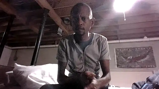 Snapshot of KinGKane84 chatting on December 18, 2024, 8:31 am KinGKane84 online show from December 18, 2024, 8:31 am