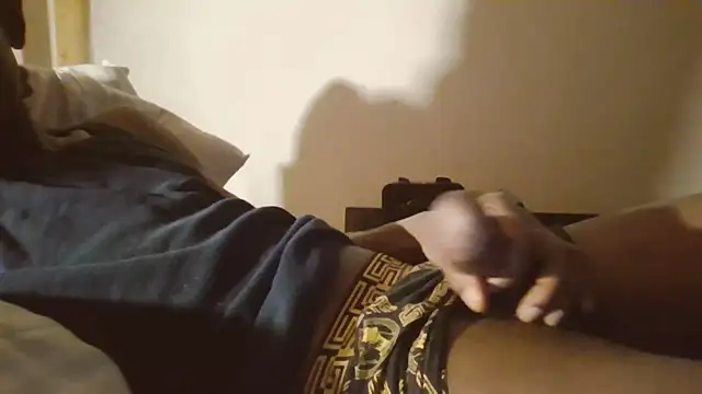 Snapshot of KinGKane84 chatting on January 26, 2025, 3:17 am KinGKane84 online show from January 26, 2025, 3:17 am