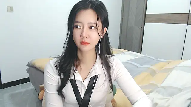 zoe-keke online show from December 13, 2024, 2:16 pm