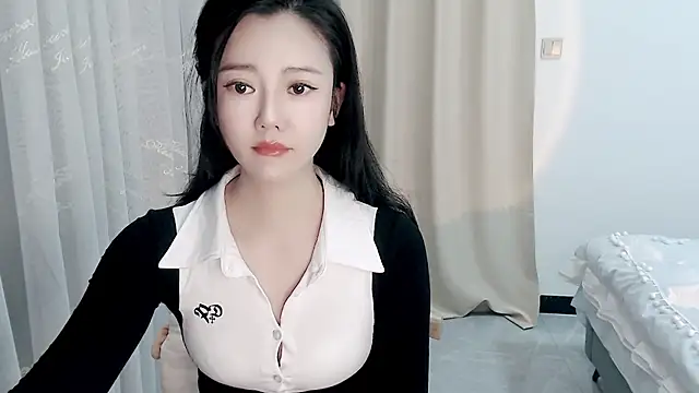 zoe-keke online show from February 22, 2025, 10:51 am