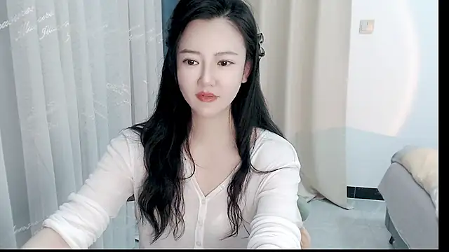 zoe-keke online show from March 11, 2025, 1:56 pm