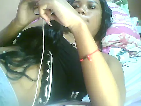 Fariana01 online show from January 9, 2025, 2:33 am