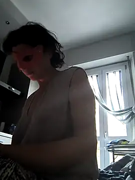 Vagabondainnamorata online show from September 30, 2025, 4:23 pm