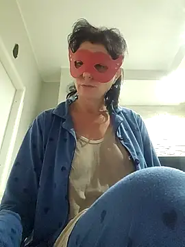 Vagabondainnamorata online show from November 25, 2025, 3:50 am