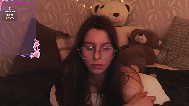 juicy mystery online show from September 16, 2025, 1:23 pm