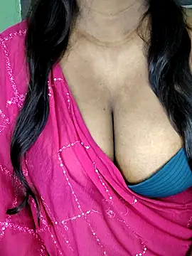Snapshot of TANIYA-98 chatting on May 2, 2026, 11:21 pm TANIYA-98 online show from May 2, 2026, 11:21 pm