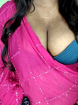 Snapshot of TANIYA-98 chatting on May 8, 2026, 5:07 pm TANIYA-98 online show from May 8, 2026, 5:07 pm